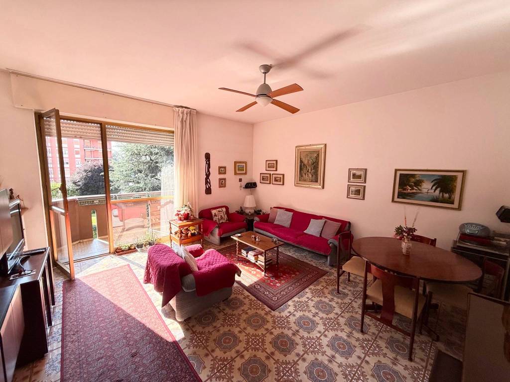 Appartamento a Saronno in Via Roma, 88 - Foto 2