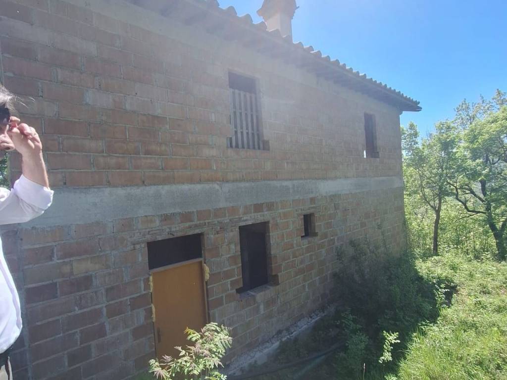 Rustico / casale a Gualdo tadino in Località Pieve di Compresseto - Foto 4