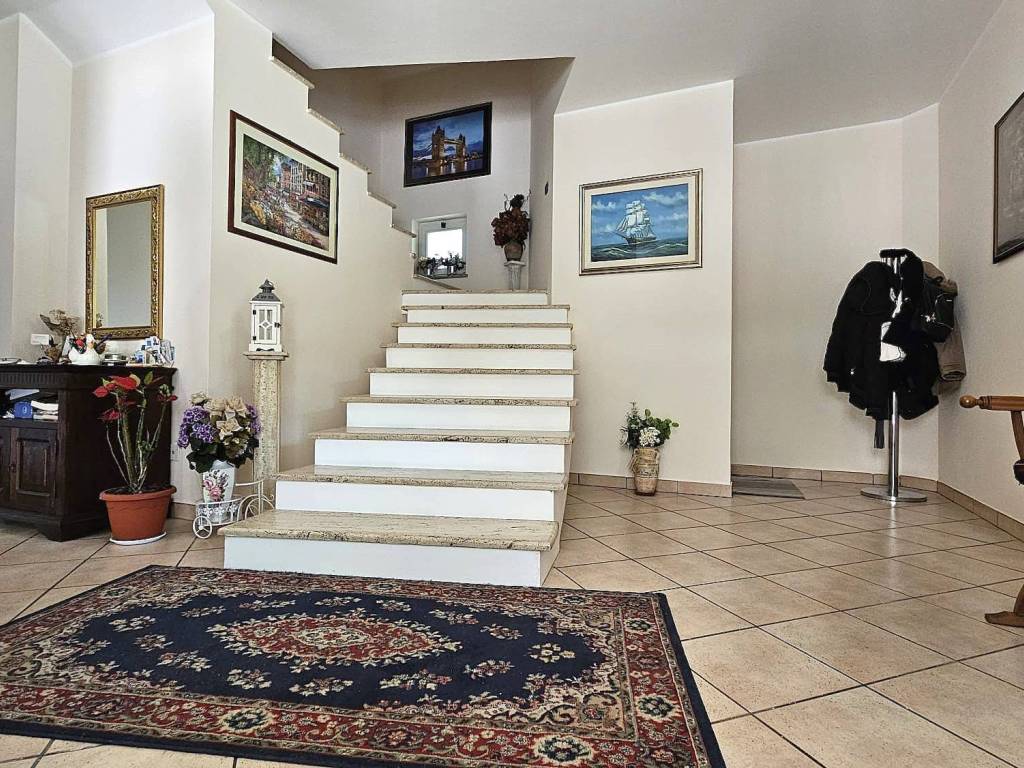 Villa a Frosinone in Via Vetiche - Foto 2