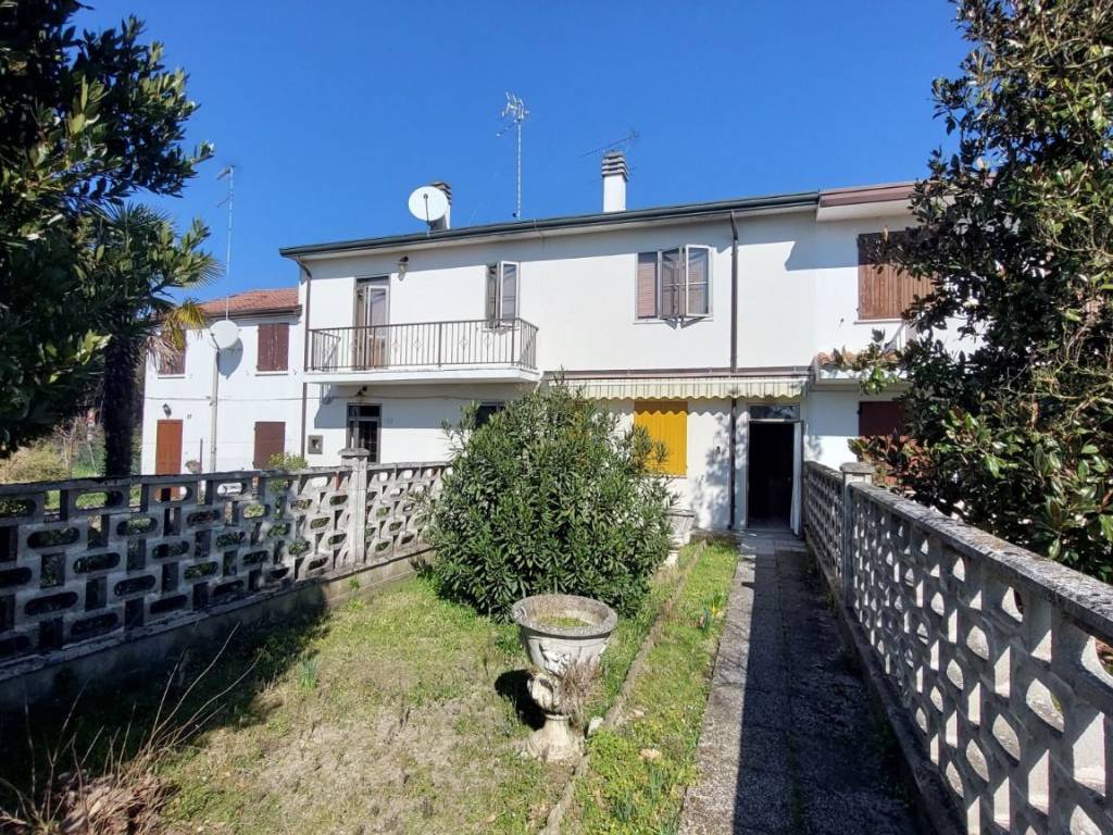 Villetta a schiera a Mesola in Piazza Vittorio Veneto - Foto 3