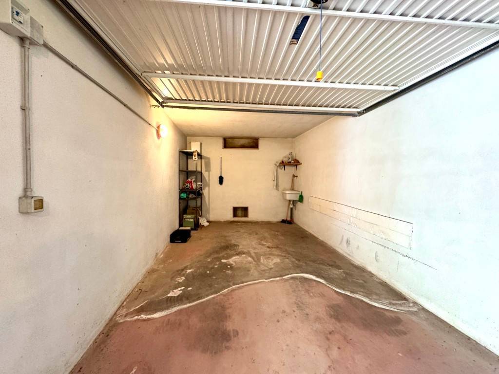 Box / garage a Imperia in Via Rambaldo - Foto 2