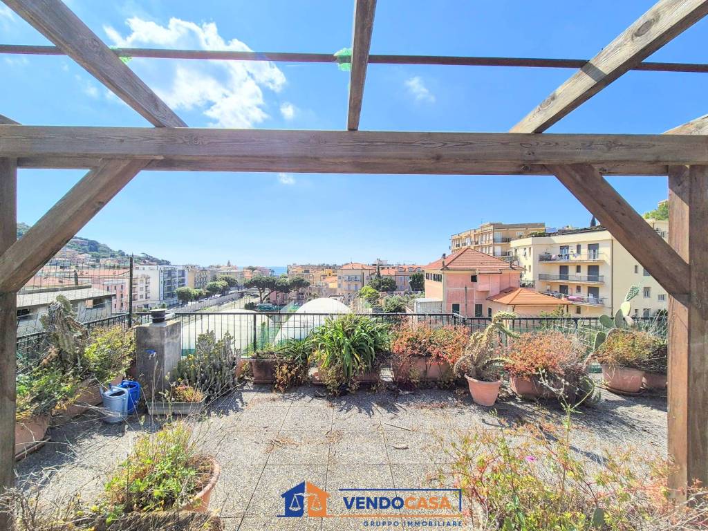 Attico / mansarda a Finale ligure in Vico Melogno - Foto 3