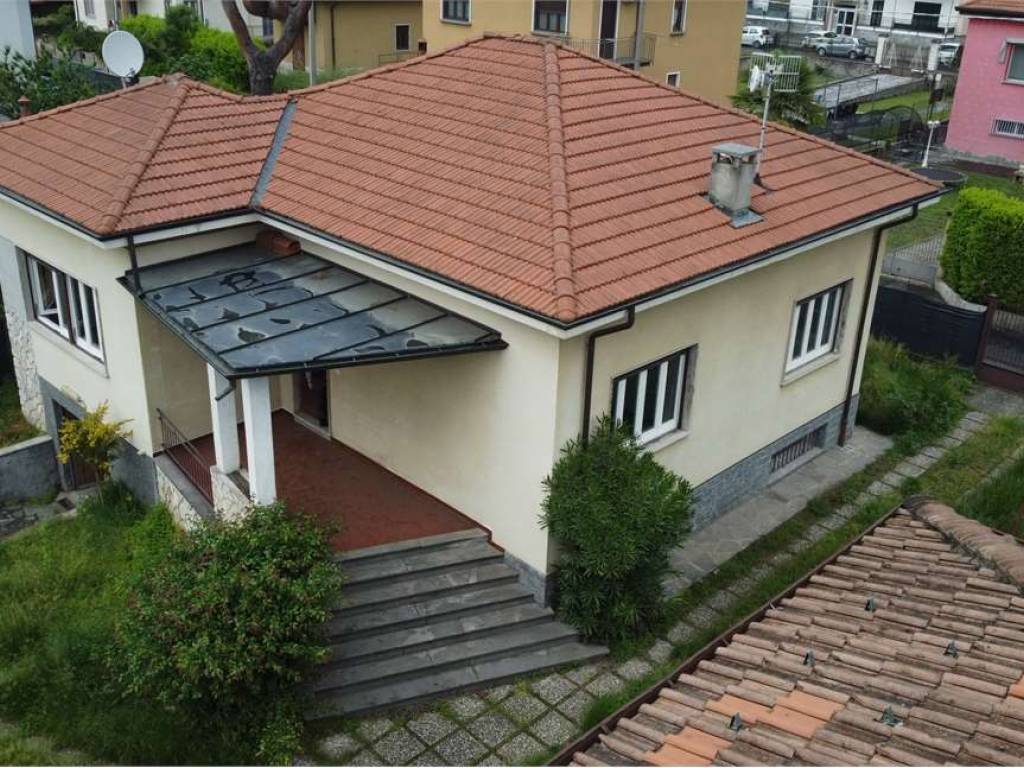 Villa a Varano borghi in Via Luigi Cadorna , 1 - Foto 2