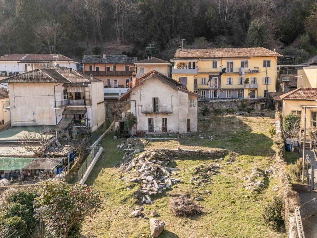 Casa indipendente a Omegna in Via Maresco, 8 - Foto 3