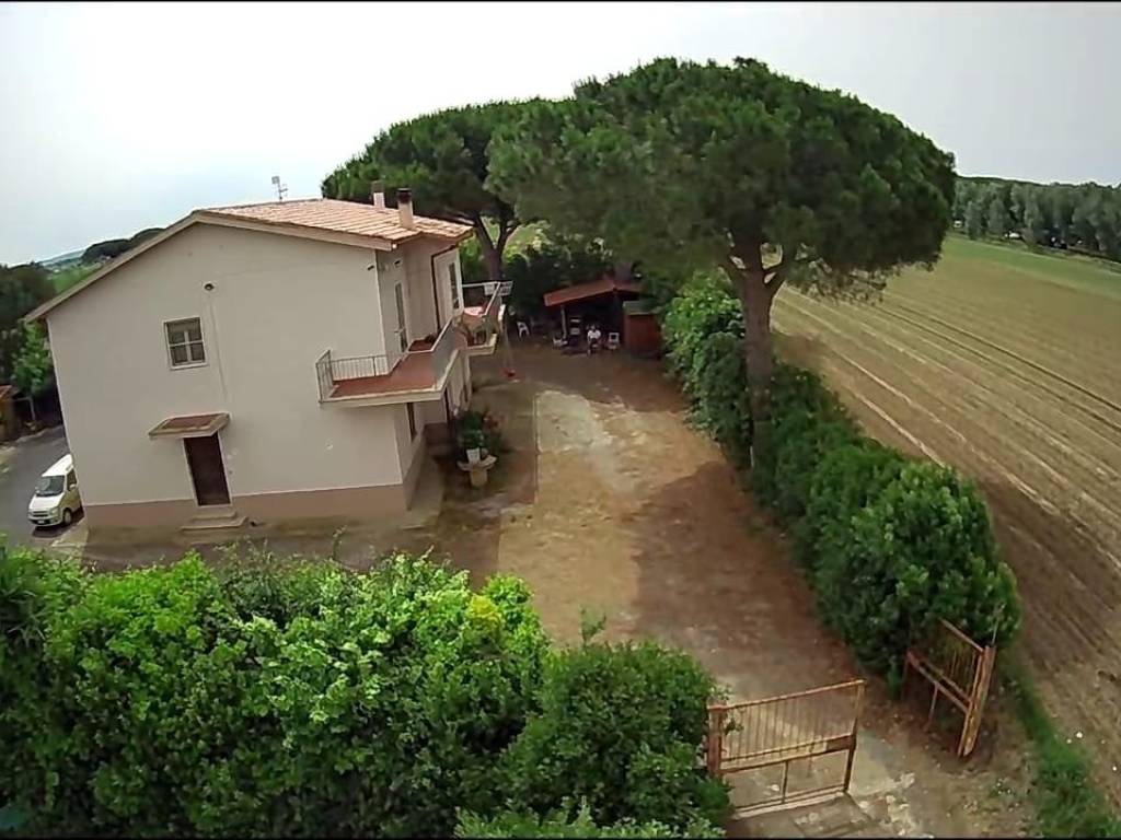 Rustico / casale a Tarquinia in Riva dei Tarquini - Foto 2