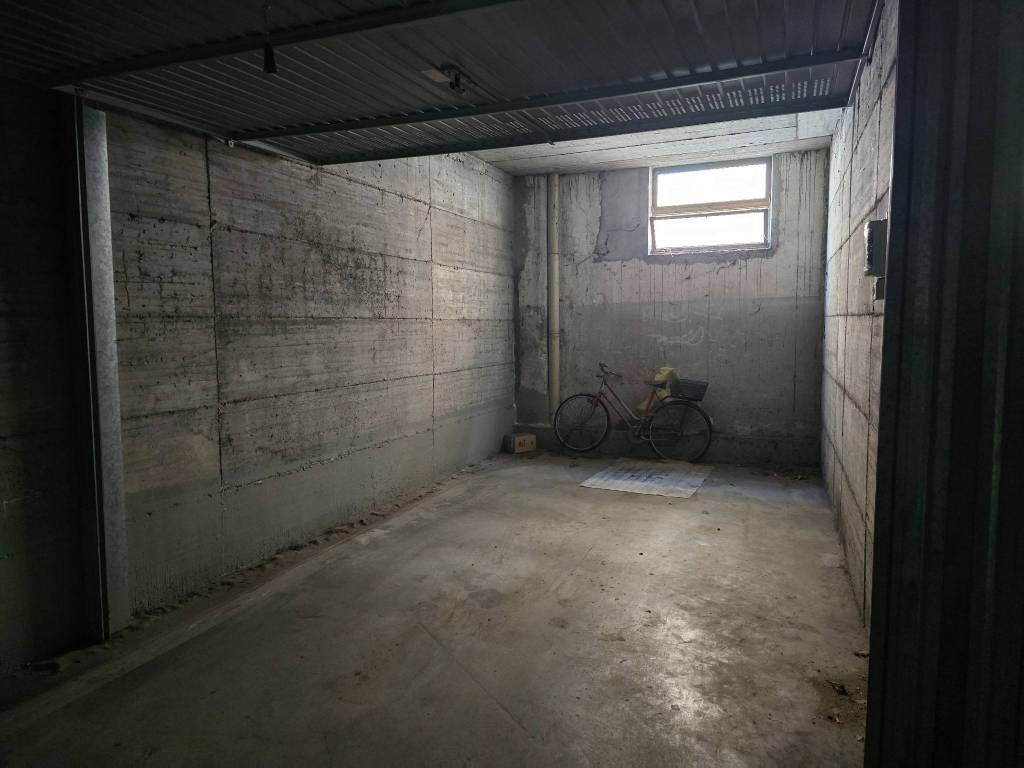 Box / garage a Biella in Via Trieste, 8 - Foto 3