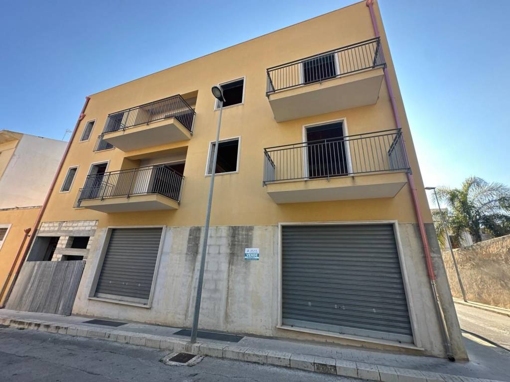 Palazzo / stabile a Ispica in Via Ludovico Ariosto - Foto 2