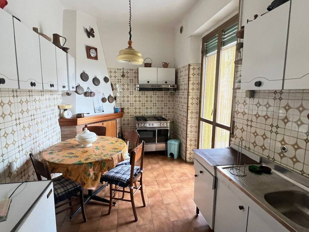 Appartamento a Falerone in Via Giacomo Leopardi - Foto 4