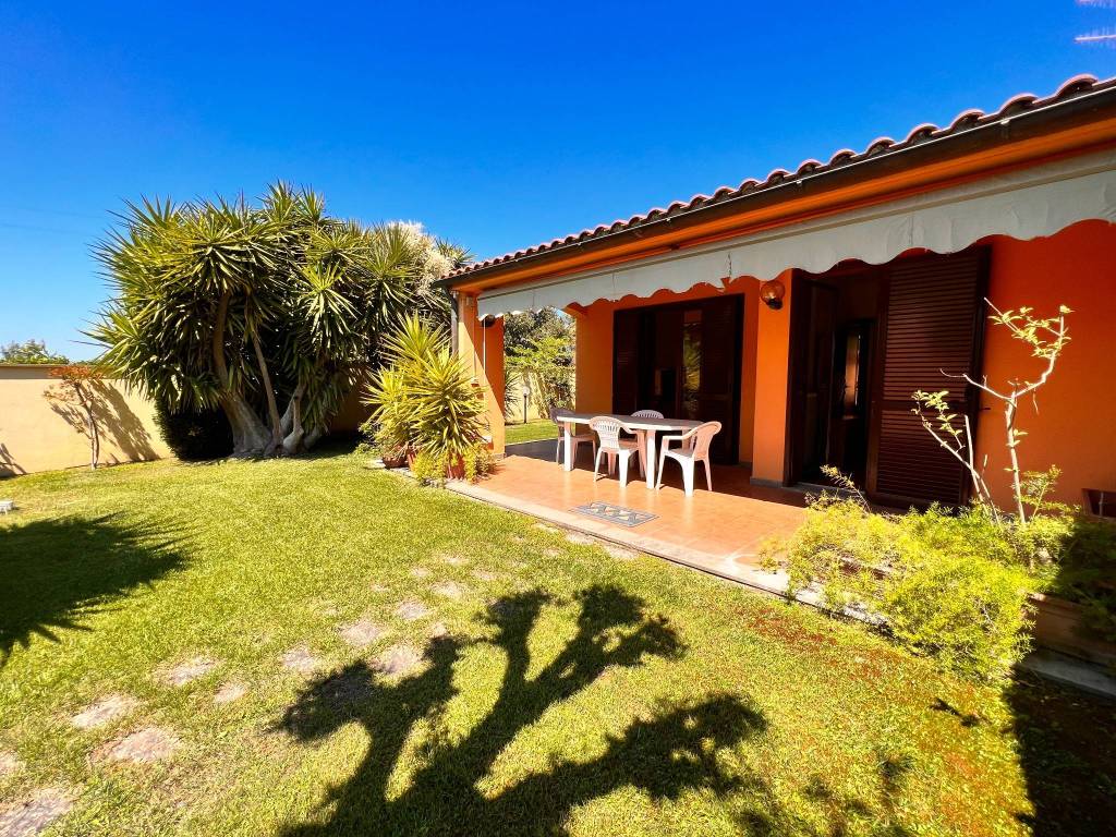 Villa a Montalto di castro in Località Torre di Maremma - Foto 5