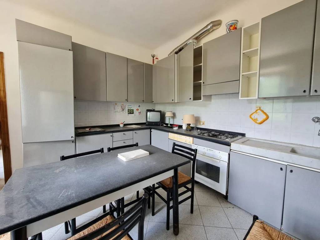 Appartamento a Ameglia in Via Cavour S.N.C. - Foto 2