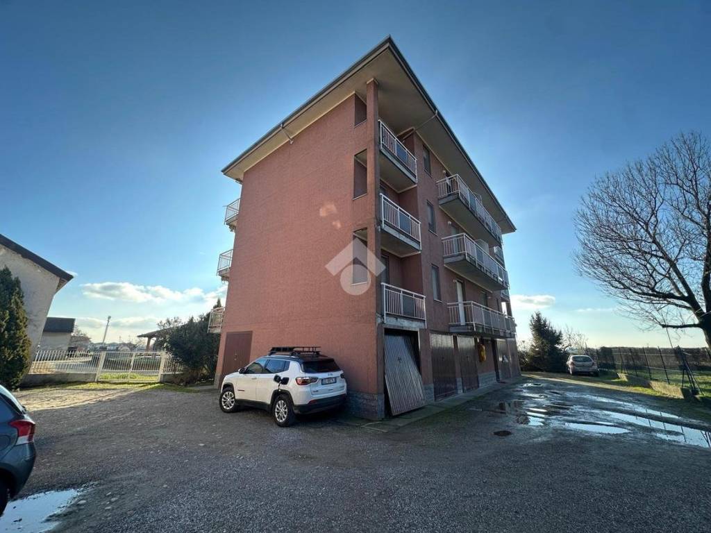 Appartamento a Novara in Via Pier Lombardo, 65 - Foto 2