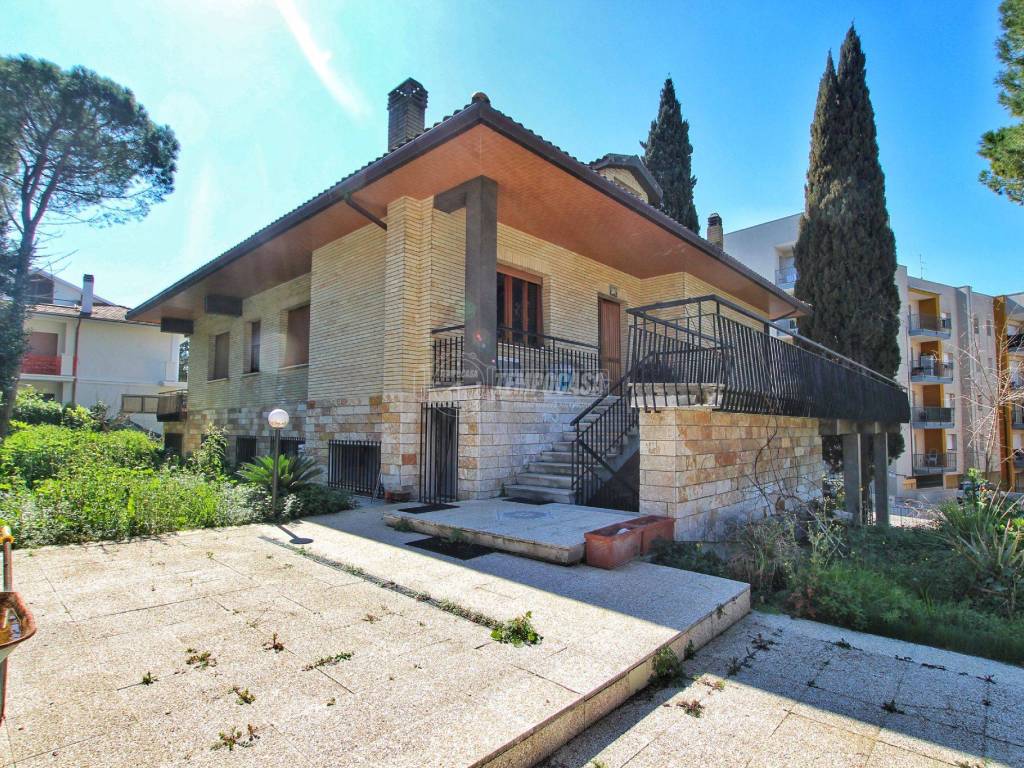 Villa a Ancona in Via Palombare - Foto 2
