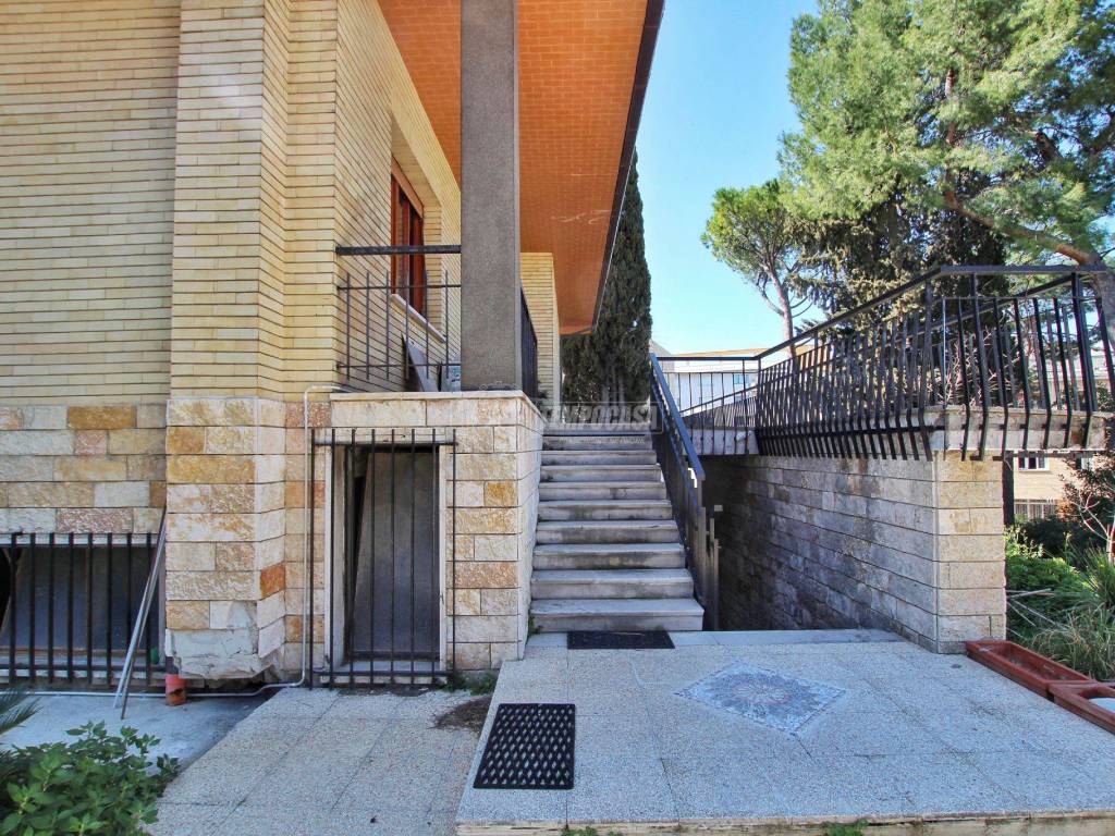 Villa a Ancona in Via Palombare - Foto 3