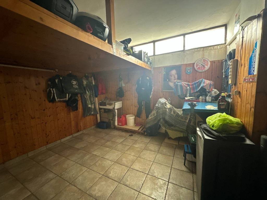Box / garage a Vico equense in Via Raffaele Bosco, 211 - Foto 4