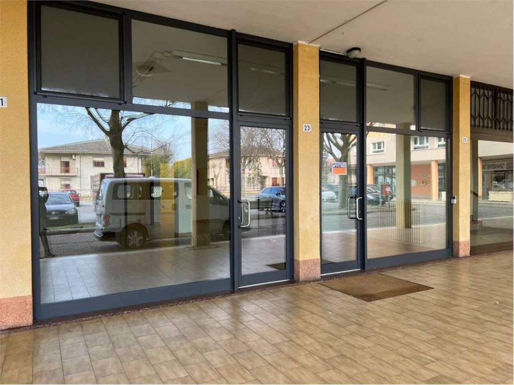 Immobile a Bagnolo san vito in VIA DI VITTORIO, 21 - Foto 2