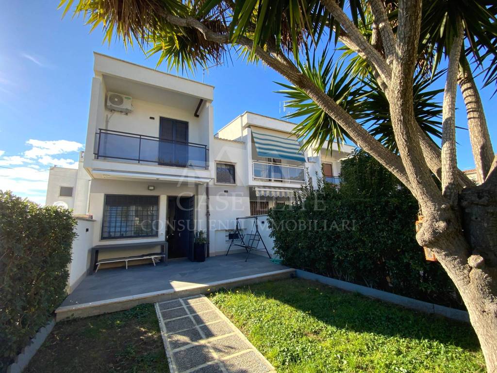 Villetta a schiera a Ardea in Via Ulisse, 24 - Foto 5