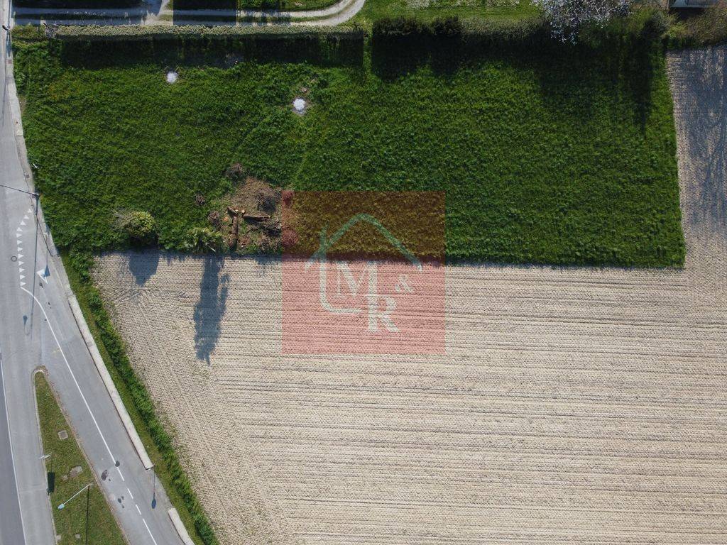 Terreno a Campolongo tapogliano in Via Luigi Cadorna - Foto 2