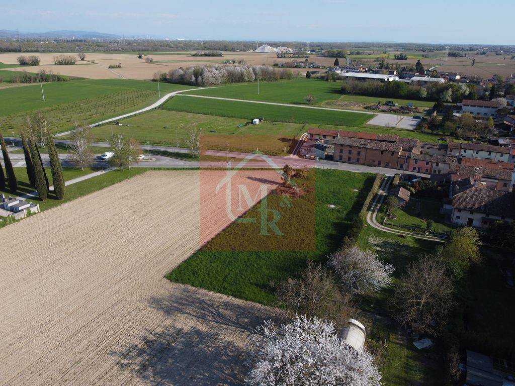 Terreno a Campolongo tapogliano in Via Luigi Cadorna - Foto 3