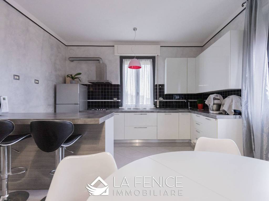 Appartamento a Santo stefano di magra in Via Antonio Gramsci, 31 - Foto 2