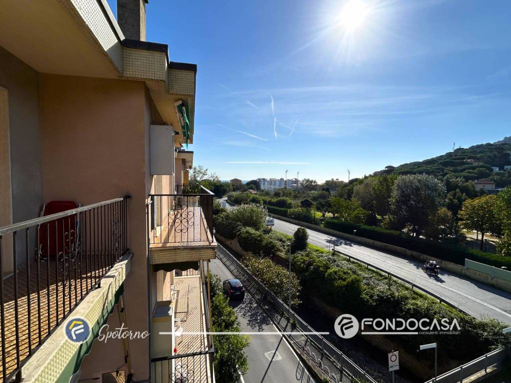 Appartamento a Spotorno in Piazza Napoleone - Foto 2