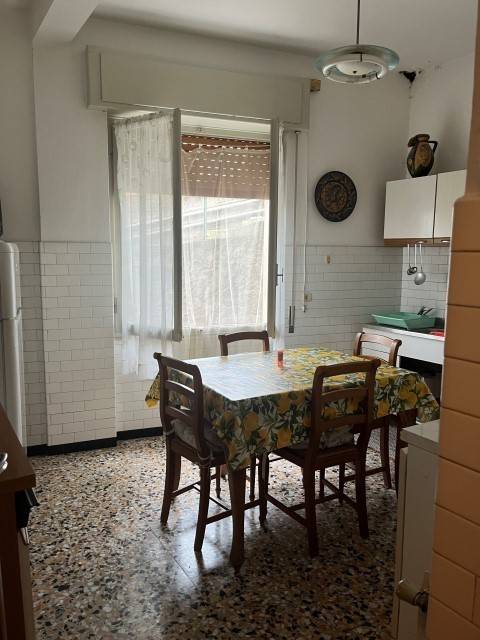 Appartamento a Imperia in Viale Vittorio Veneto - Foto 5