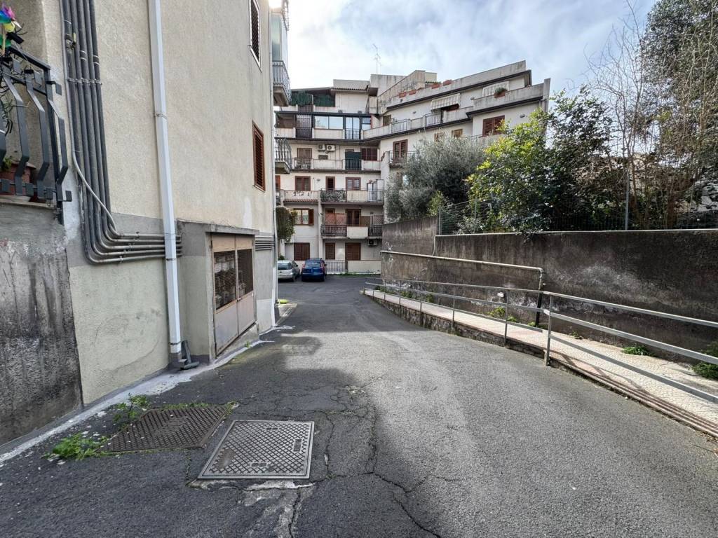 Box / garage a Catania in Via Savoia - Foto 4