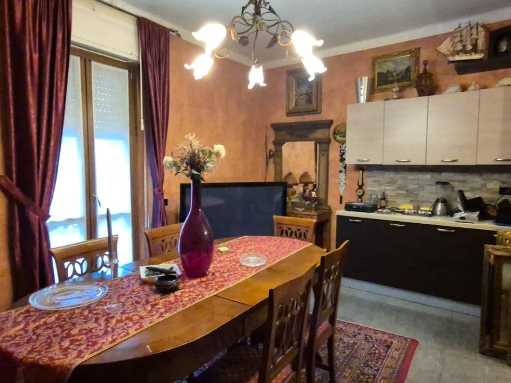 Appartamento a Viggiù in Via della Croce, 12 - Foto 4