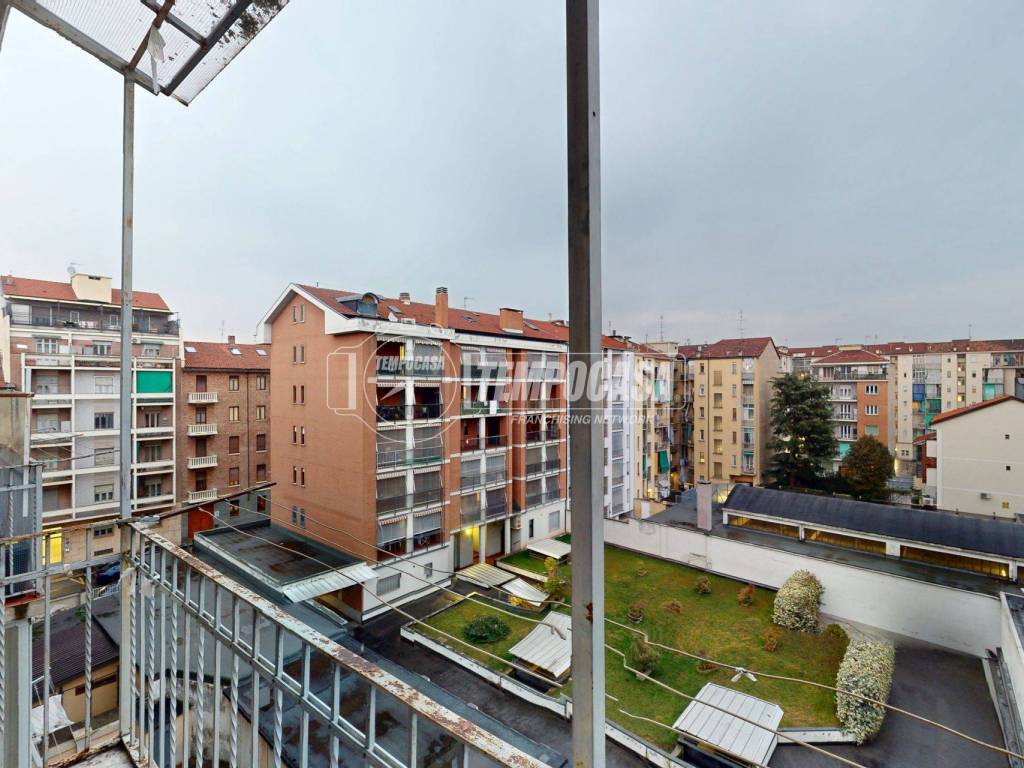 Appartamento a Torino in Via Carlo Capelli 38 - Foto 2