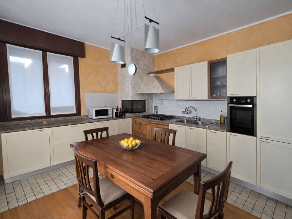 Villa a Torri di quartesolo in Via Roma - Foto 4