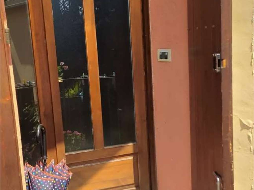 Appartamento a Tradate in via Montello, 5 - Foto 2