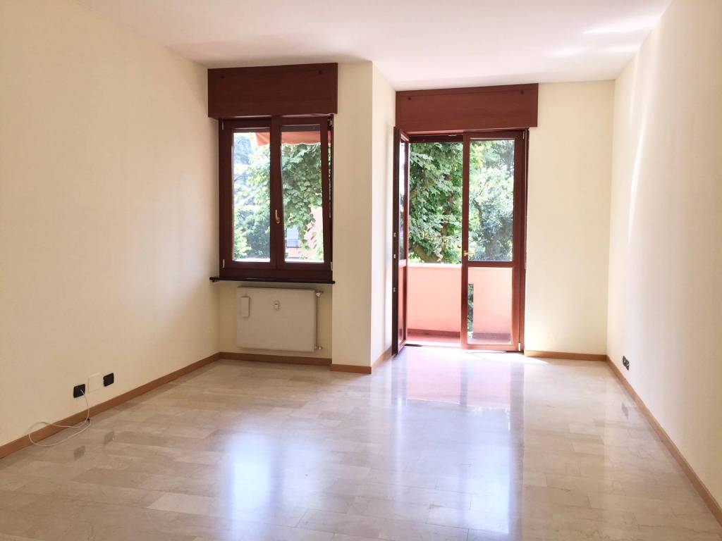 Appartamento a Cernobbio in Via Camillo Benso di Cavour, 1 - Foto 4