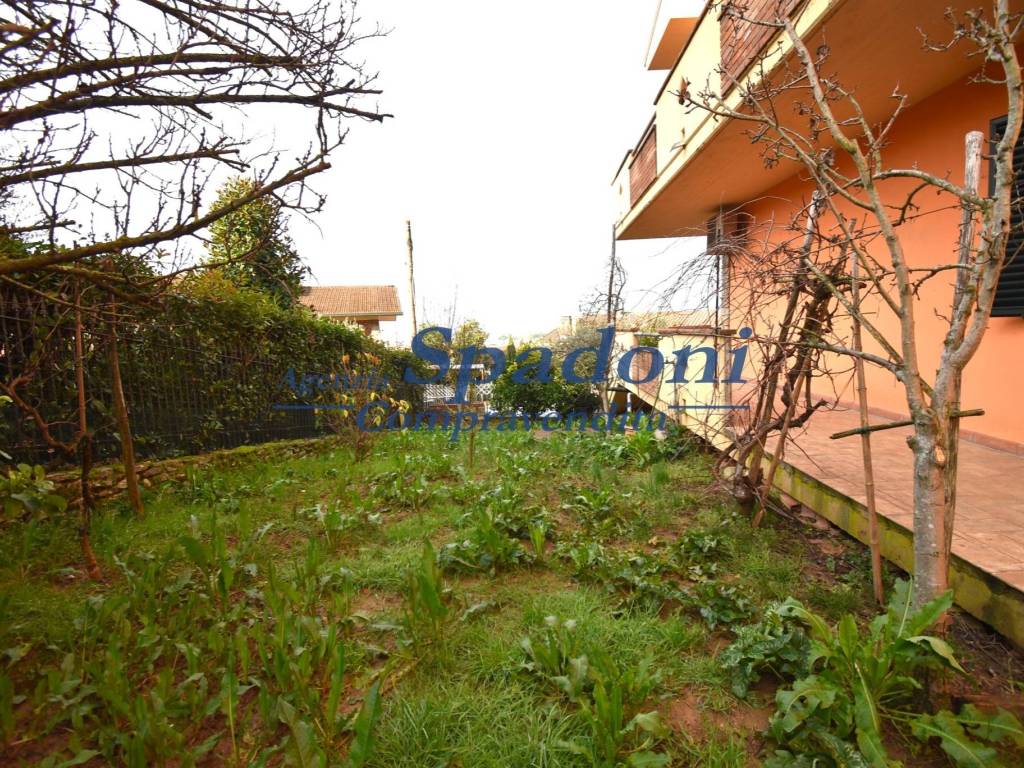 Villetta a schiera a Monsummano terme in Via Dante Alighieri, 151 - Foto 5
