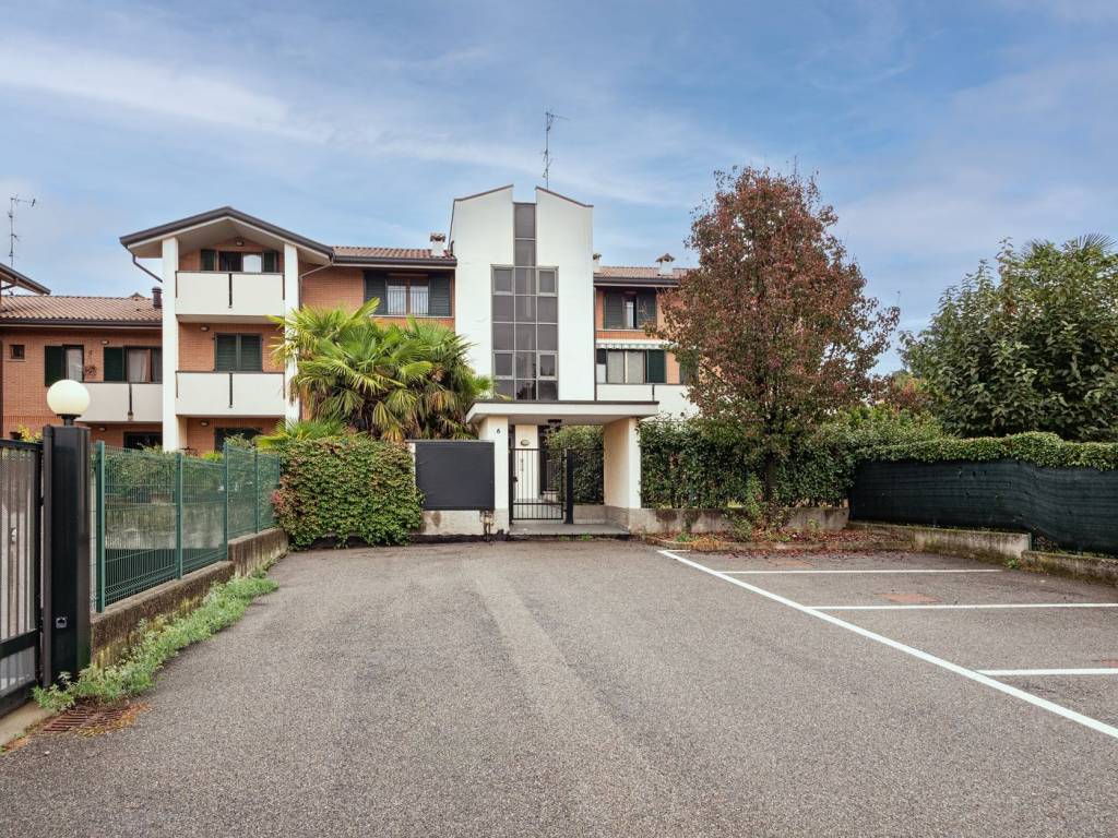 Appartamento a Rovellasca in Via Giovanni Falcone, 6 - Foto 3