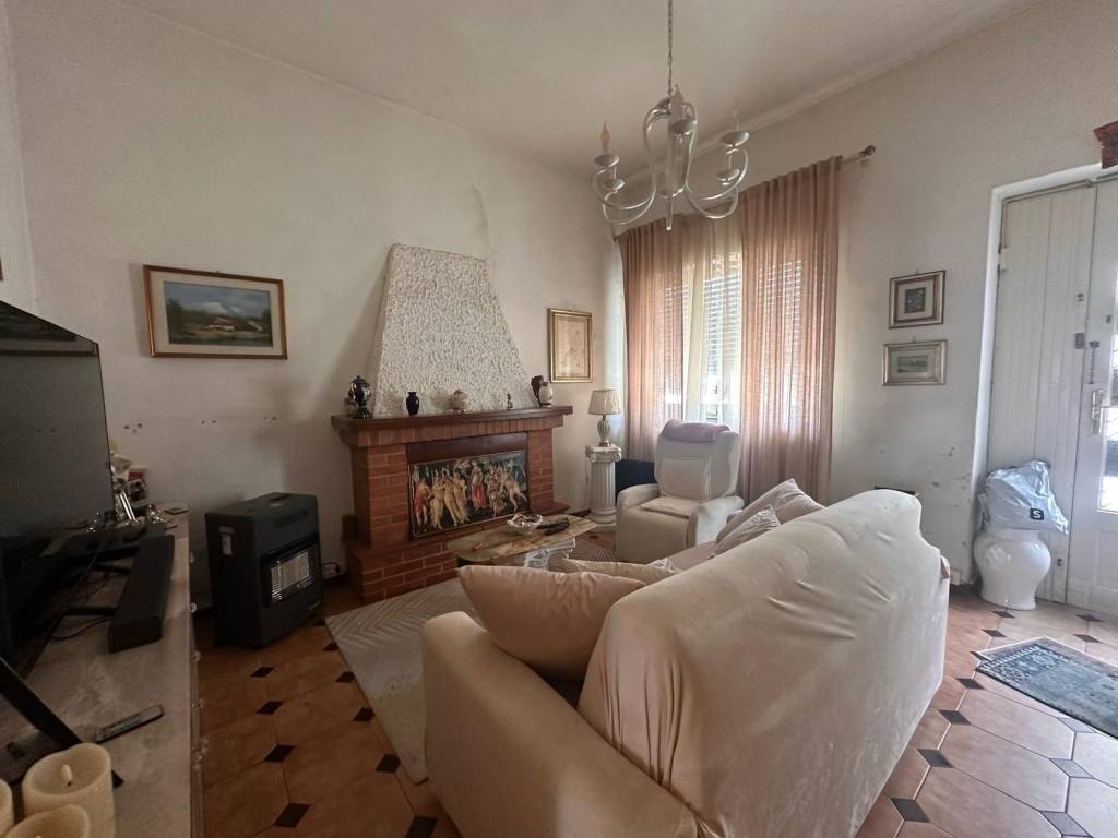 Villetta a schiera a Viareggio in VIALE GIACOMO PUCCINI - Foto 3