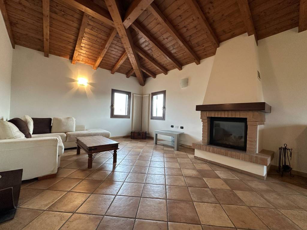 Appartamento a Castelfranco emilia in Via Mavora - Foto 4