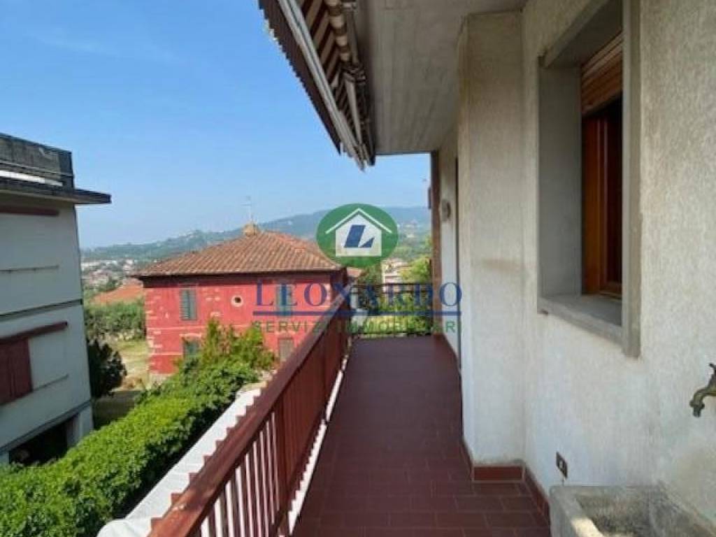 Appartamento a Montecatini-terme in Viale Papa Giovanni XXIII, - Foto 3