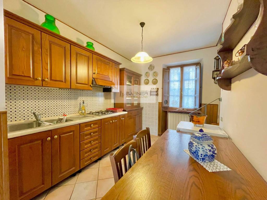 Casa indipendente a Camaiore in Via dello Stadio - Foto 5