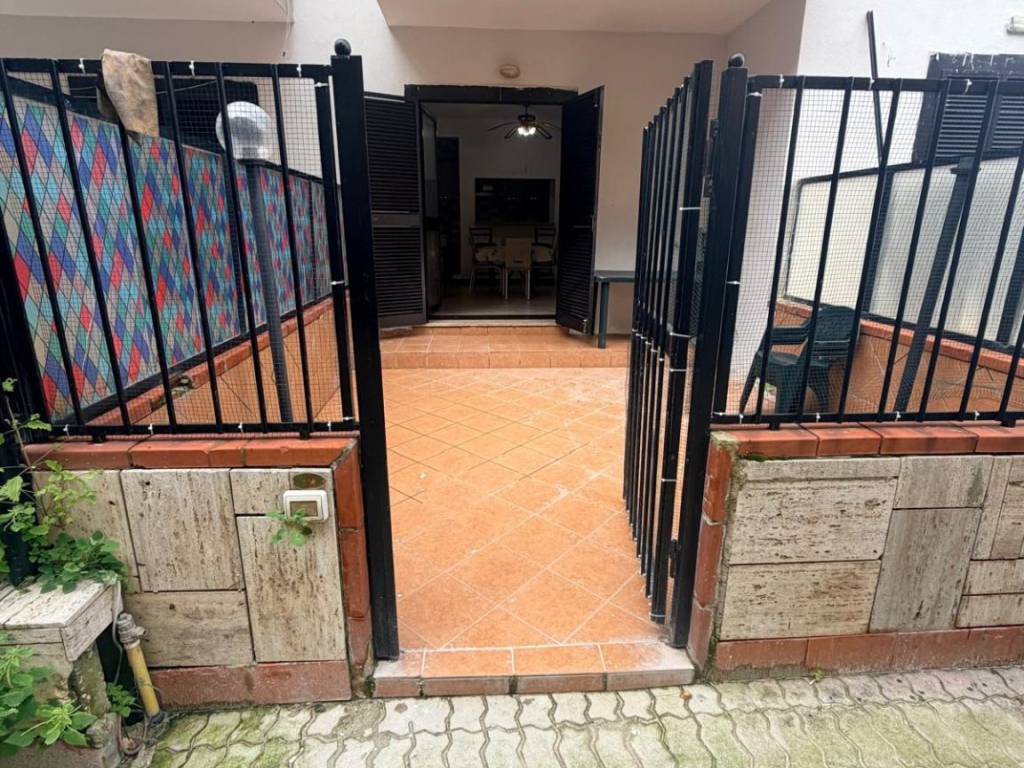 Appartamento a Castel volturno in Viale del Mare, 167 - Foto 2