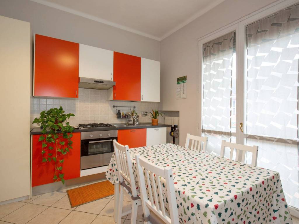 Appartamento a Collegno in Corso Francia, 181 - Foto 2