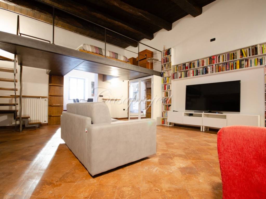 Loft / open space a Gallarate in Via Don Giovanni Minzoni, 3 - Foto 2
