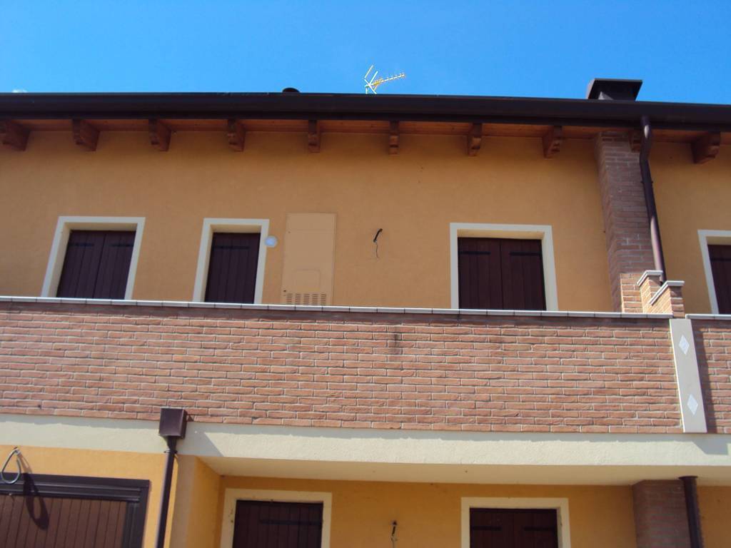 Villetta a schiera a Occhiobello in Via Francesco Pellegrini - Foto 3