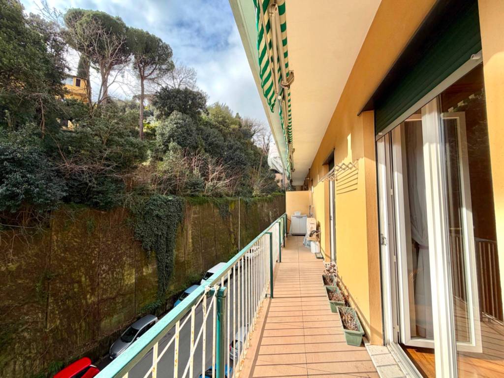 Appartamento a Genova in Via Luigi Rizzo - Foto 2