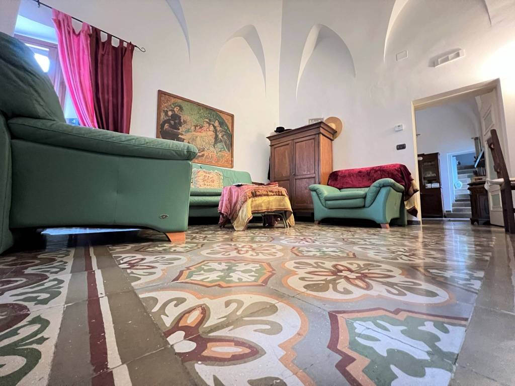 Casa indipendente a Cassano delle murge in Piazza Aldo Moro, 48 - Foto 3