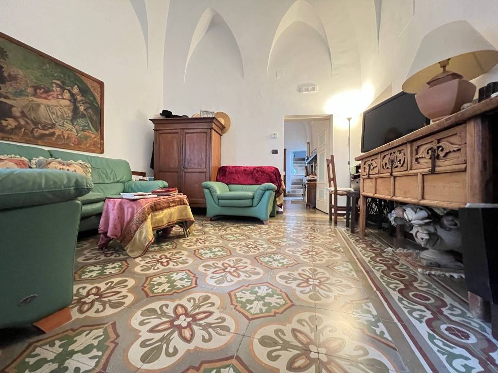 Casa indipendente a Cassano delle murge in Piazza Aldo Moro, 48 - Foto 4
