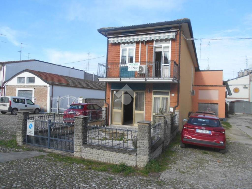 Casa indipendente a Comacchio in Via trepponti, 56 - Foto 2
