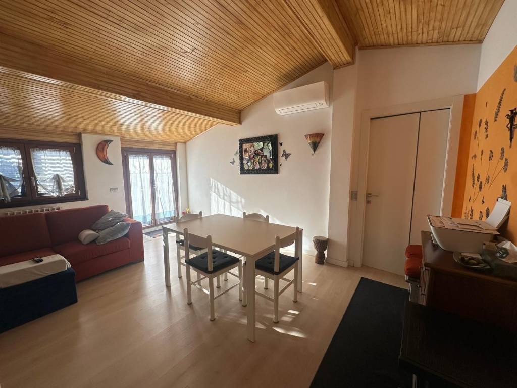 Attico / mansarda a Foresto sparso in Via Cavaghi, 8 - Foto 4