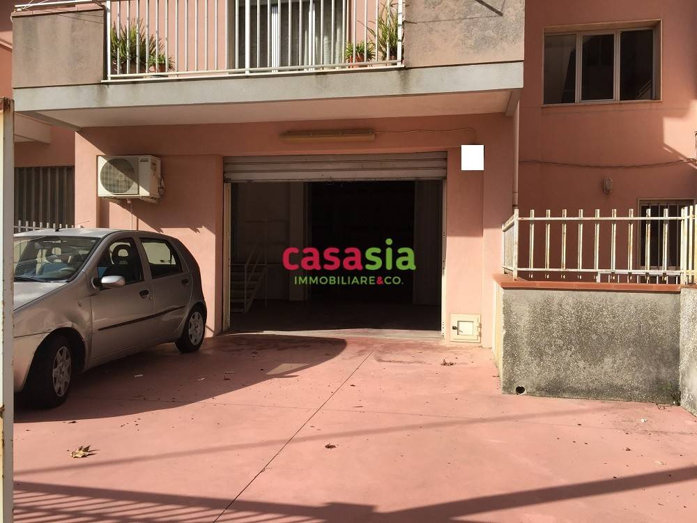 Box / garage a Ragusa in Via degli Oleandri - Foto 5