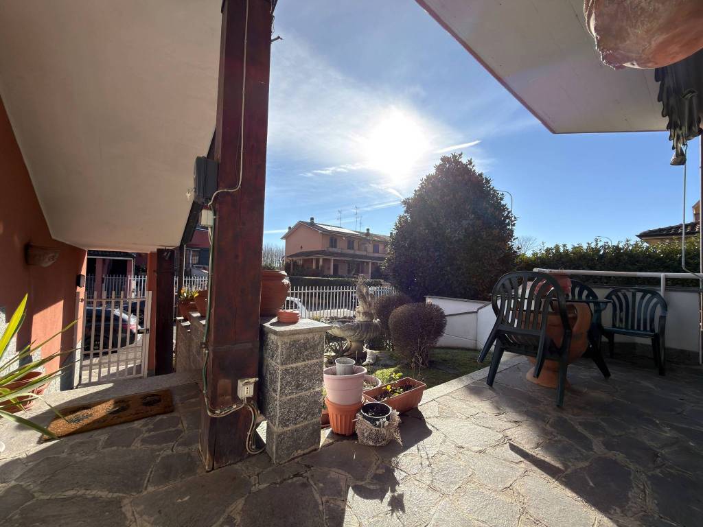 Villa a Lacchiarella in Via Pietro Nenni - Foto 3