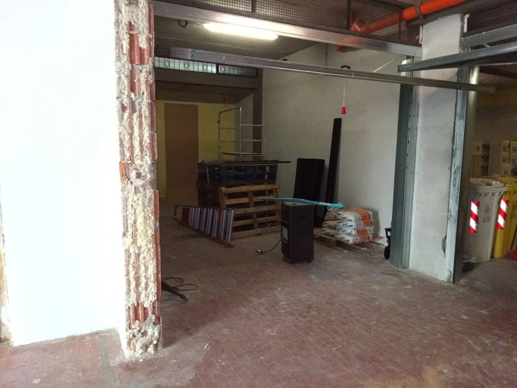 Box / garage a Civitavecchia in Via L. Manara, 1 - Foto 4