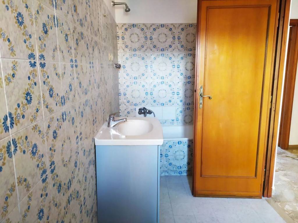 Appartamento a Civitavecchia in Via Goffredo Mameli, 3 - Foto 2